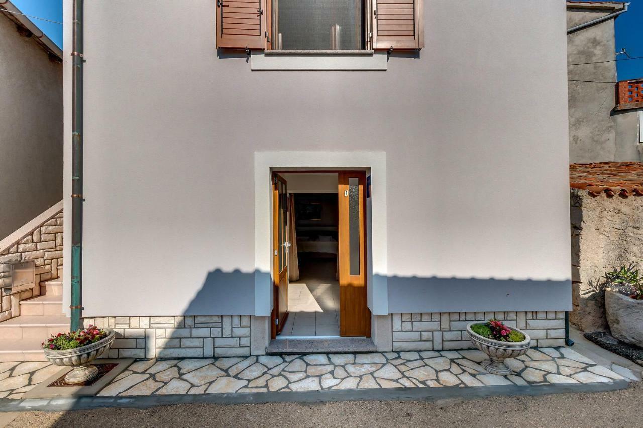 Apartmani Muzic Orlec Esterno foto